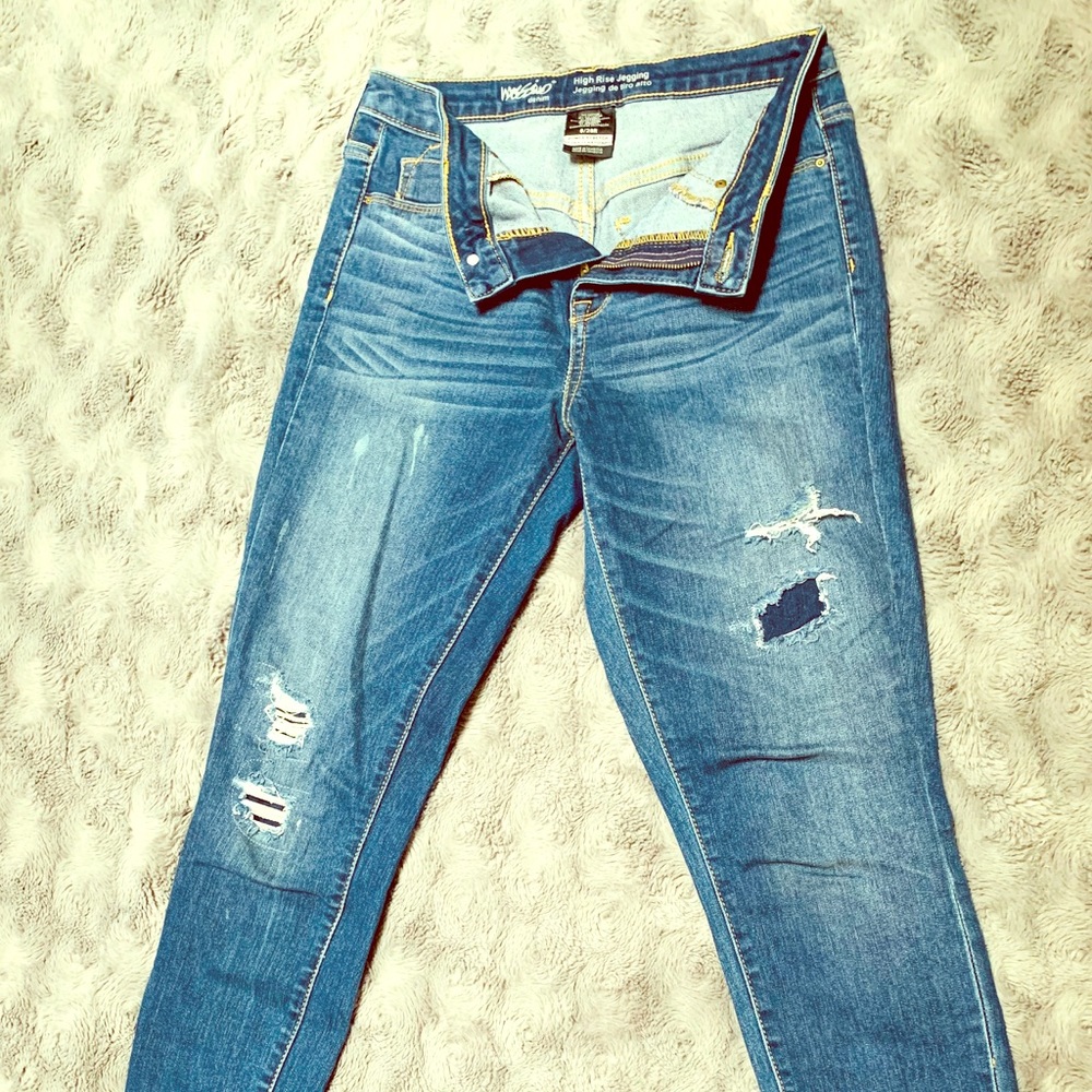 Mossimo distressed high rise denim